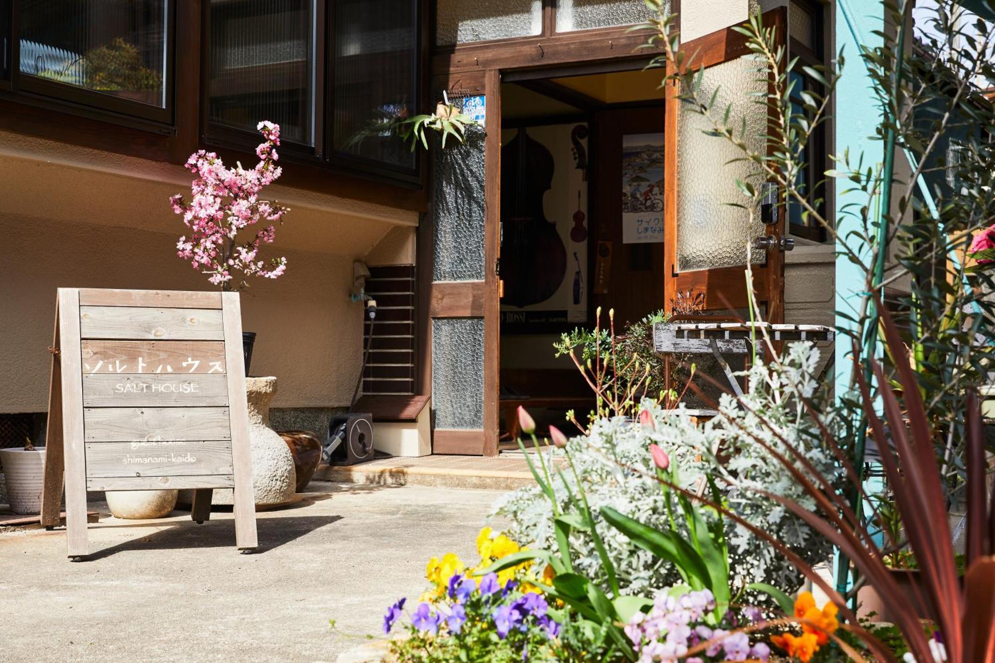 ソルトハウス Hotel Imabari Railway Station Екстериор снимка