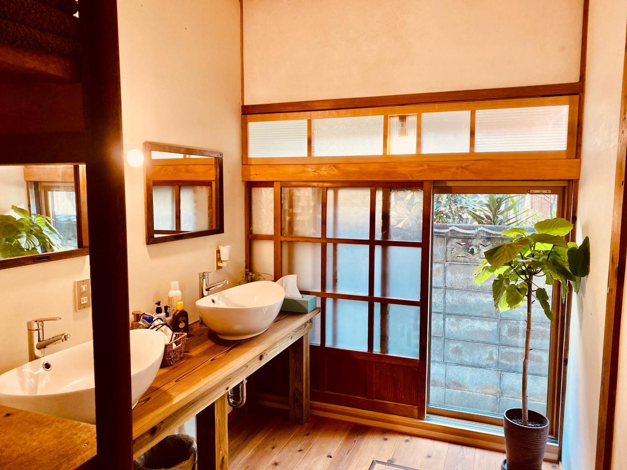 ソルトハウス Hotel Imabari Railway Station Екстериор снимка